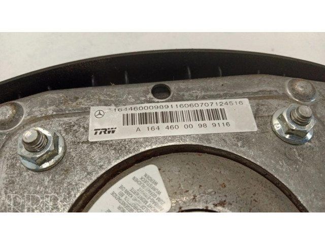 Подушка безопасности водителя A16446000989116 Mercedes-Benz ML W164