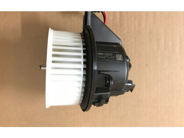 Вентилятор печки 2Q2820021 Audi A1