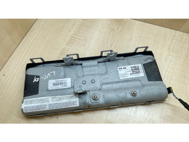 Подушка безопасности для колен 5G2880842, 1023605   Volkswagen Golf VII