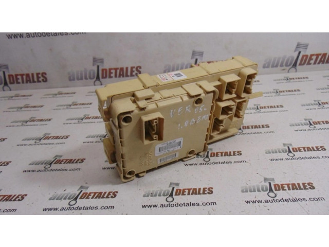 Блок предохранителей 892210F020   Toyota Corolla Verso AR10    