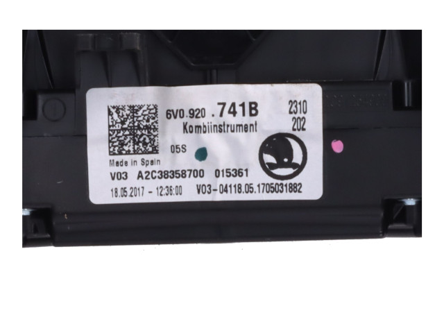 Панель приборов 6V0920741B   Skoda Fabia Mk3 (NJ)       