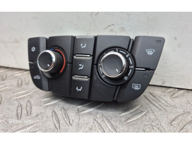 Блок управления климат-контролем 13435154   Opel Meriva B