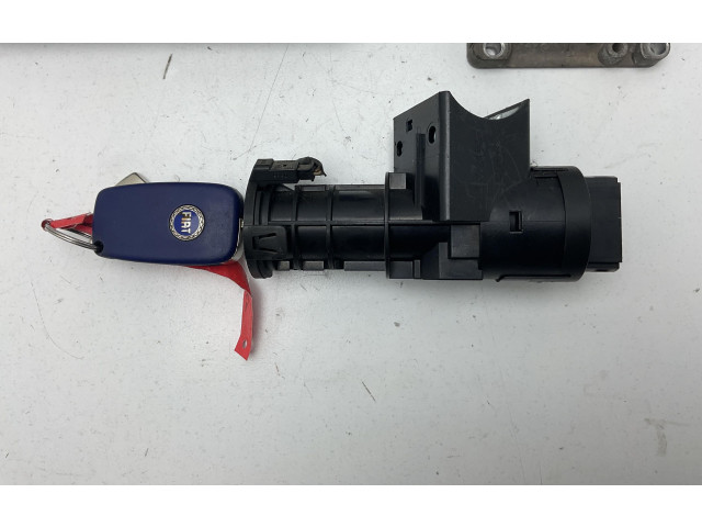 Комплект блоков управления 0261208206, 00551952720 Fiat Idea