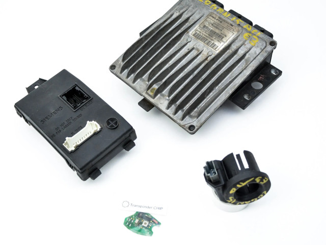 Комплект блоков управления 8200513113, 8200593576 Dacia Logan I