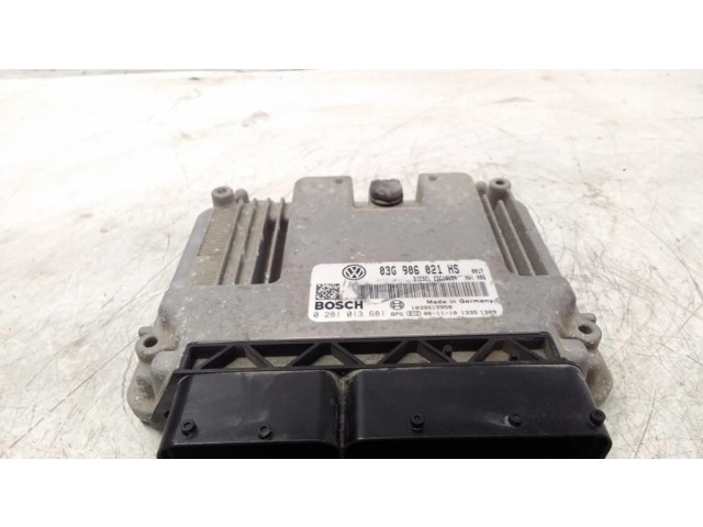 Řídící jednotka 03G906021HS, 0281013681 Volkswagen Caddy 2007