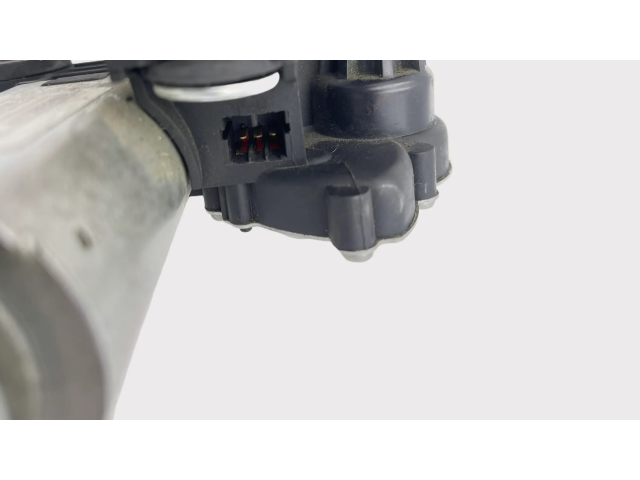 Двигатель стеклоочистителя заднего стекла