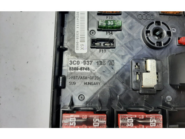   Pojistková skříňka 3C0937125A, 1K0937132F   Volkswagen Tiguan 2011