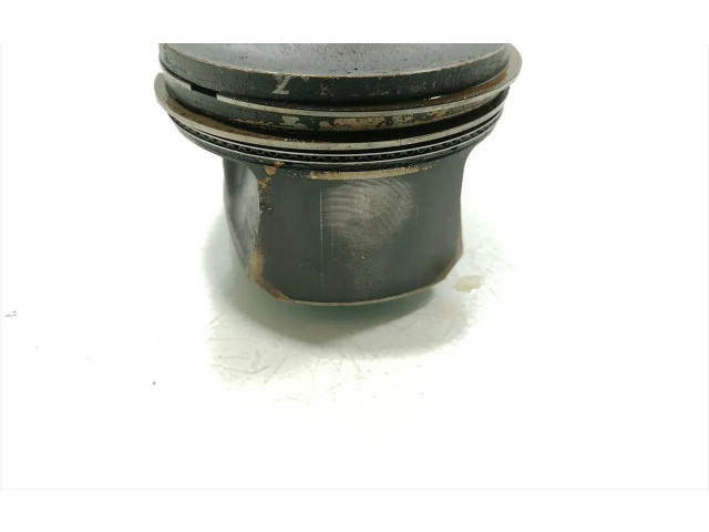 Поршень Audi A3 S3 8P