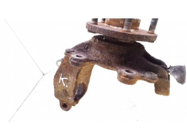 Передний поворотный кулак (ступица, цапфа)