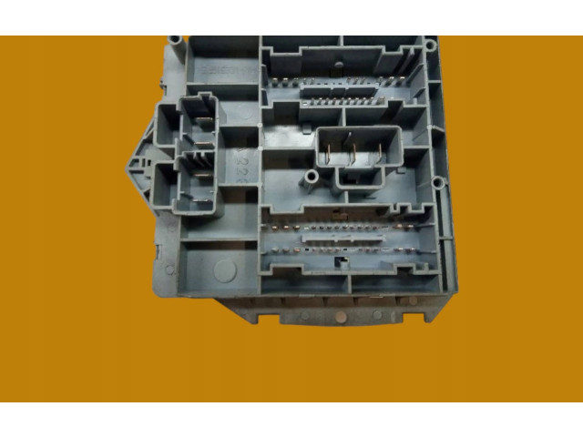 Блок предохранителей 51742419 Alfa Romeo GT