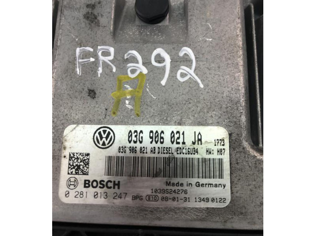 Řídící jednotka 03G906021JA, 0281013247   Volkswagen Caddy 2007