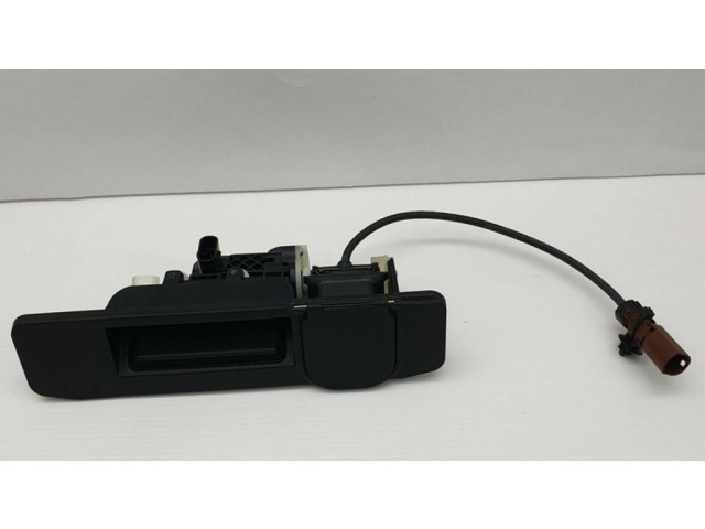 Выключатель открытия задней двери