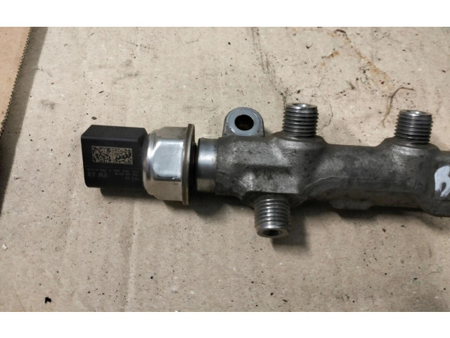 Vstřikovací lišta 04L130764C Volkswagen Tiguan