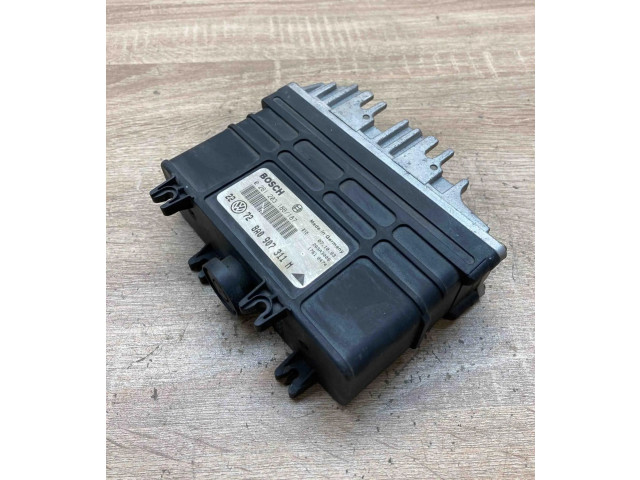 Řídící jednotka 8A0907311M, 0261203186 Volkswagen Vento 1992