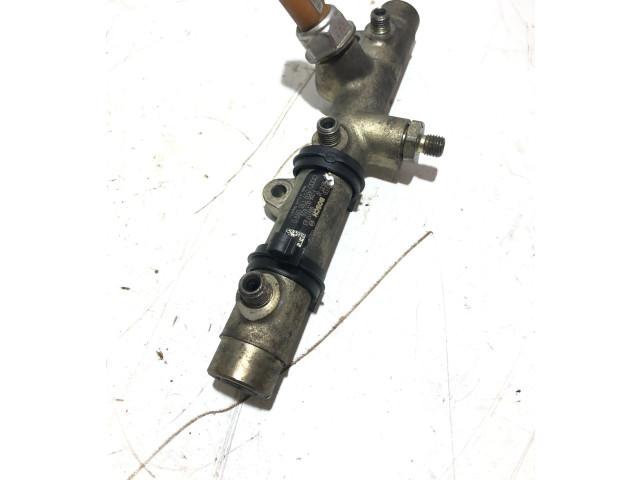 Vstřikovací lišta 059130089D Audi Q7 4L BUG