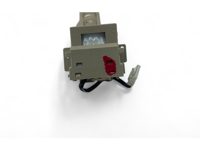 Ручка стеклоочистителей 31264167   Volvo V60