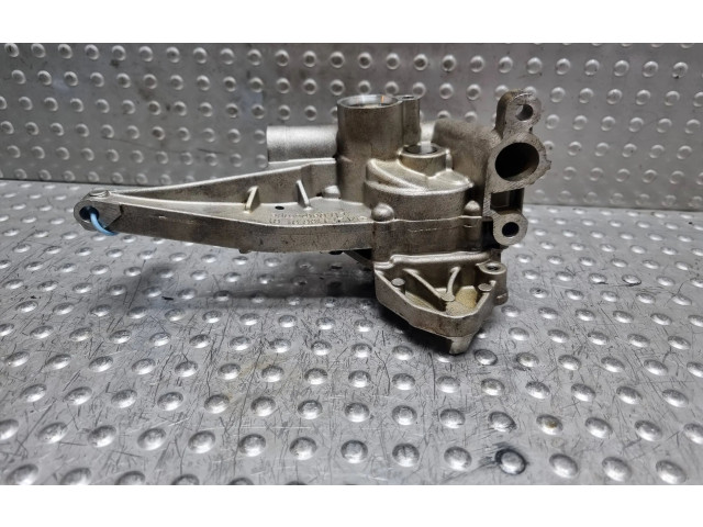 Масляный насос A2731800101 Mercedes-Benz S W221