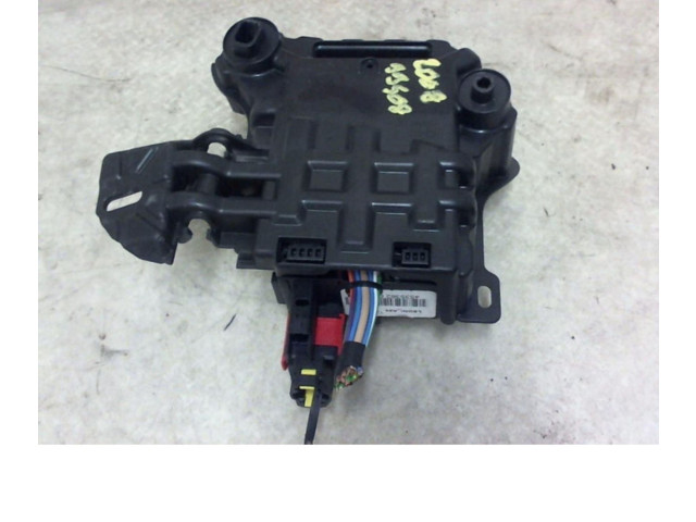 Блок предохранителей     Peugeot 2008 I    
