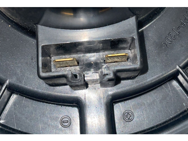 Вентилятор печки Mitsubishi Pajero