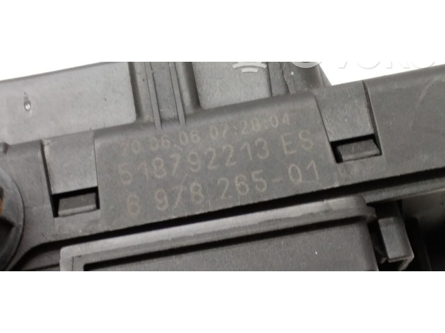 Блок предохранителей 6911922, 6978265   BMW Z4 E85 E86    