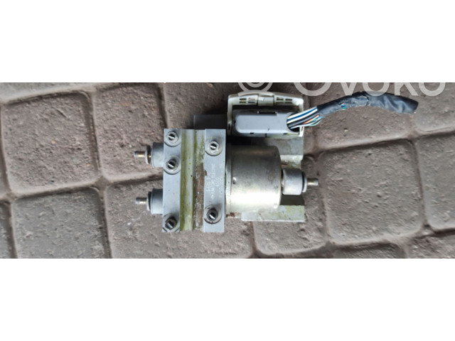 Блок АБС    Suzuki  Grand Vitara I  1998 - 2005 года