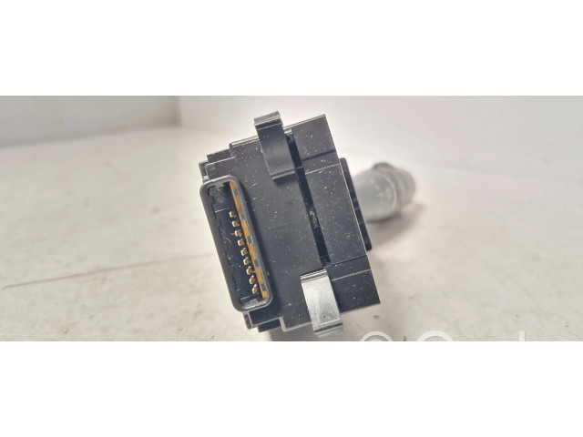 Ручка стеклоочистителей 17d714   Mitsubishi Colt