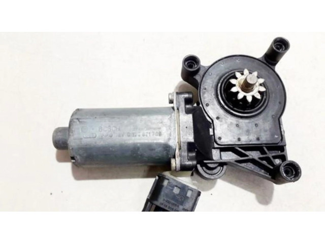 Передний двигатель механизма для подъема окон