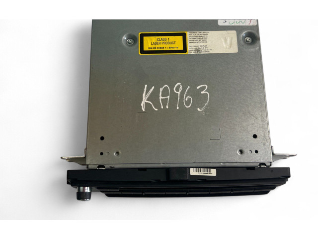 Радио/ проигрыватель CD/DVD / навигация 9222861 BMW 1 E81 E87 2010