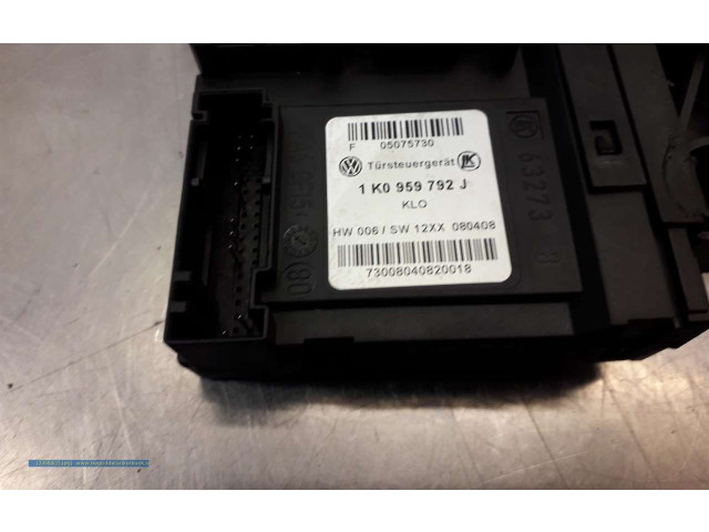 Zpětné zrcátko Volkswagen Caddy 2008 1T0959702D