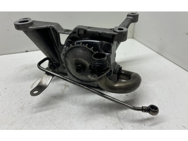 Масляный насос   059115105H  Audi A6 S6 C5 4B 