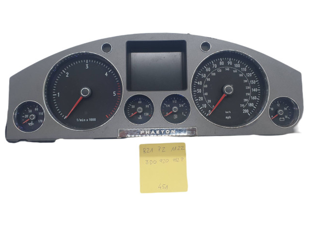 Панель приборов 3D0920982P   Volkswagen Phaeton       