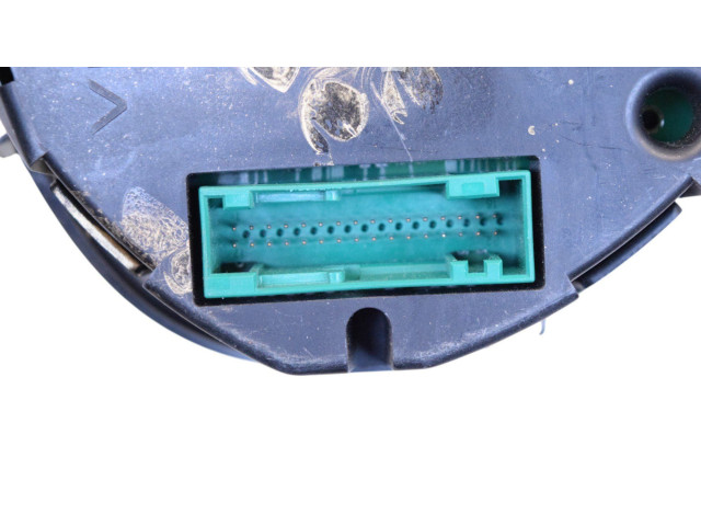 Geschwindigkeitsmesser Cockpit 5J0920811B   Skoda Fabia Mk2 (5J)       