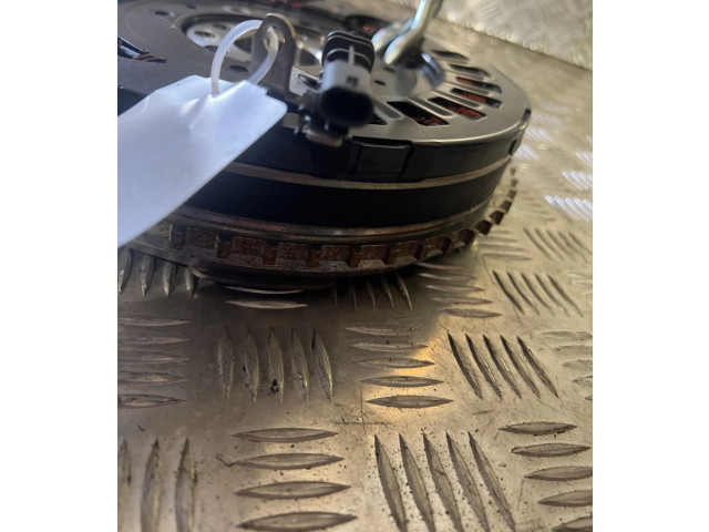 Генератор 31473617 Volvo XC90