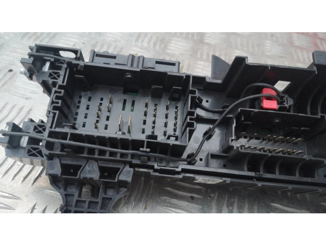 Блок предохранителей 109440500D, 35046507   Tesla Model S    