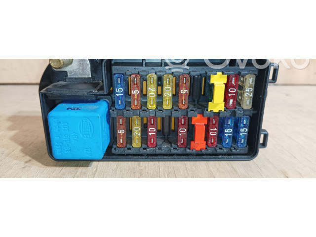 Блок предохранителей LNA2800CG Jaguar XJ X300