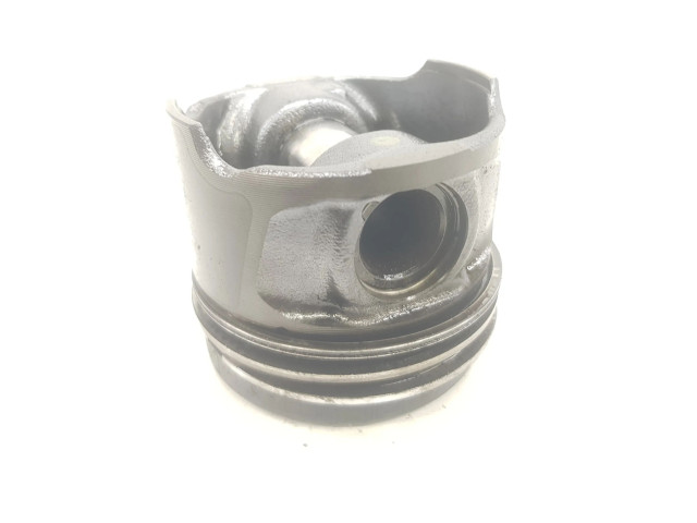 Поршень с шатуном 120A18001R, 120A18001R Dacia Sandero