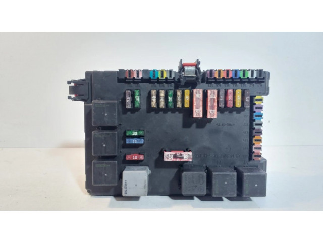 Pojistková skříňka A2215403862, A2215403250 Mercede-Benz S W221 2007