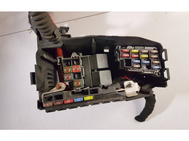 Блок предохранителей  6G9T14A067CA, 6G9T14A390AK   Volvo V70    