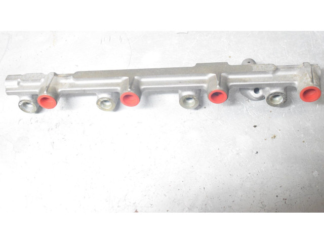 Топливная рампа Mitsubishi Galant