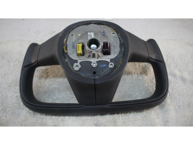 Руль Tesla Model X  2015 -  года 1625769-00-E      