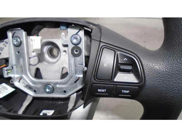 Руль KIA Rio  2012-2016 года 561001W510HU      