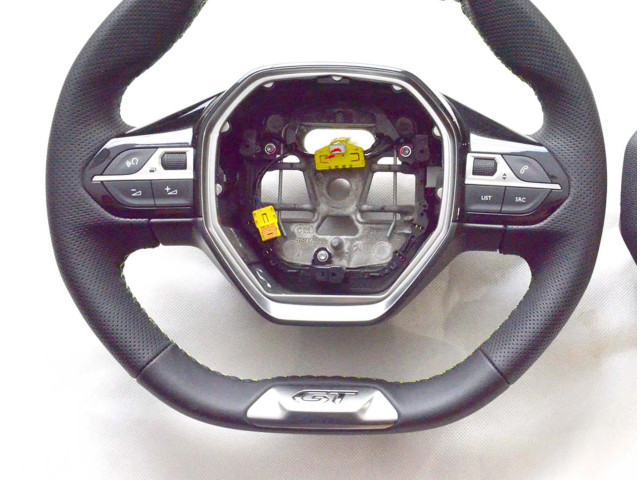 Руль Peugeot 2008 II  2019 -  года 9812313777, 6402338      