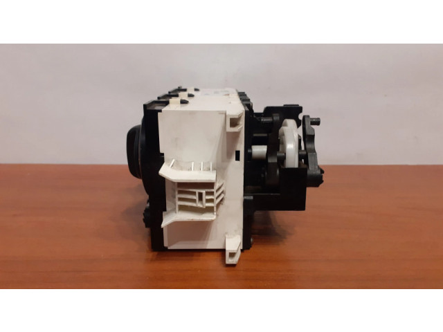 Включатель регулировки салона