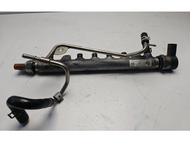 Топливная рампа 03L130089, 100000115 Volkswagen PASSAT B7