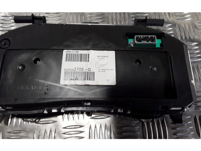 Панель приборов 8200582705G   Renault Clio III       