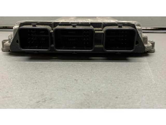 Řídící jednotka 8200311539, 0281011148 Renault Laguna II 2003