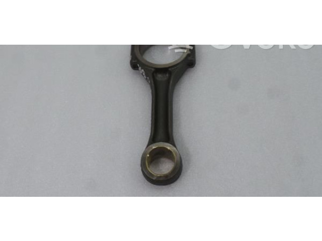 Píst 038J Audi RS4 B7