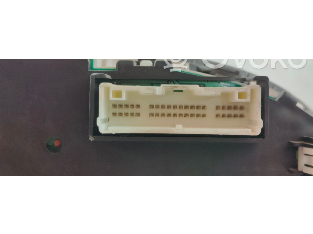 Přístrojová deska Nissan Qashqai 2007 JD07B