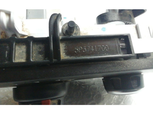 Блок управления климат-контролем 5P3741700   Dacia Lodgy