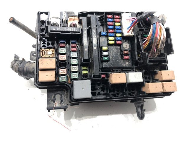 Блок предохранителей 91225-G5402 KIA Niro